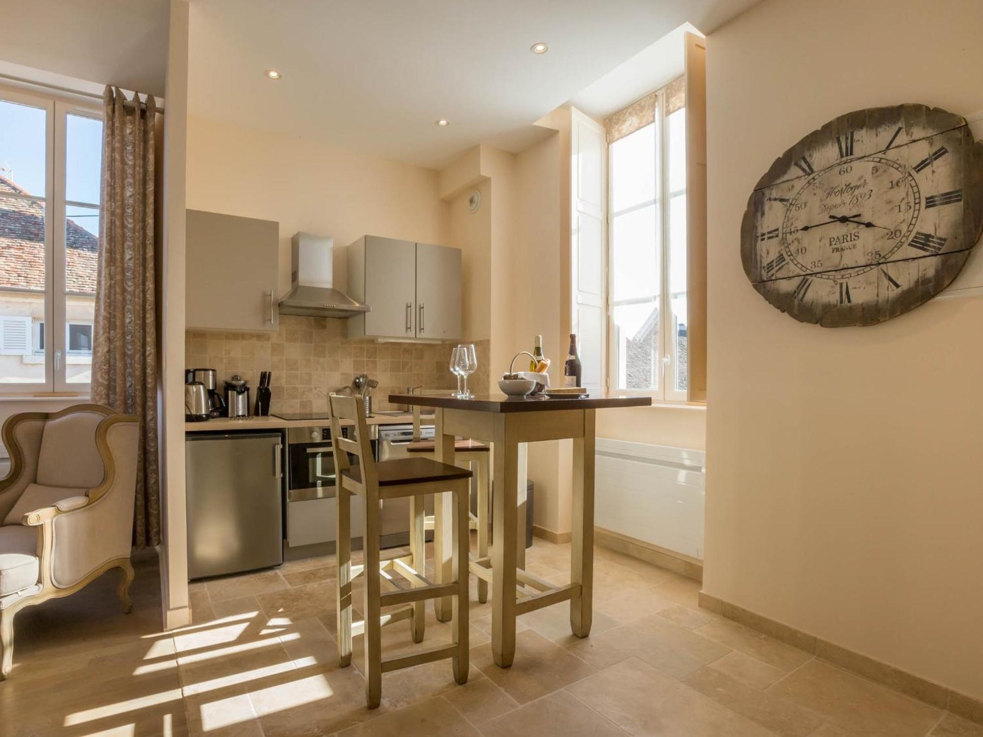 Le Cara - 4 Appartements Calmes Et Chics Au Coeur De Beaune Beaune  Rum bild