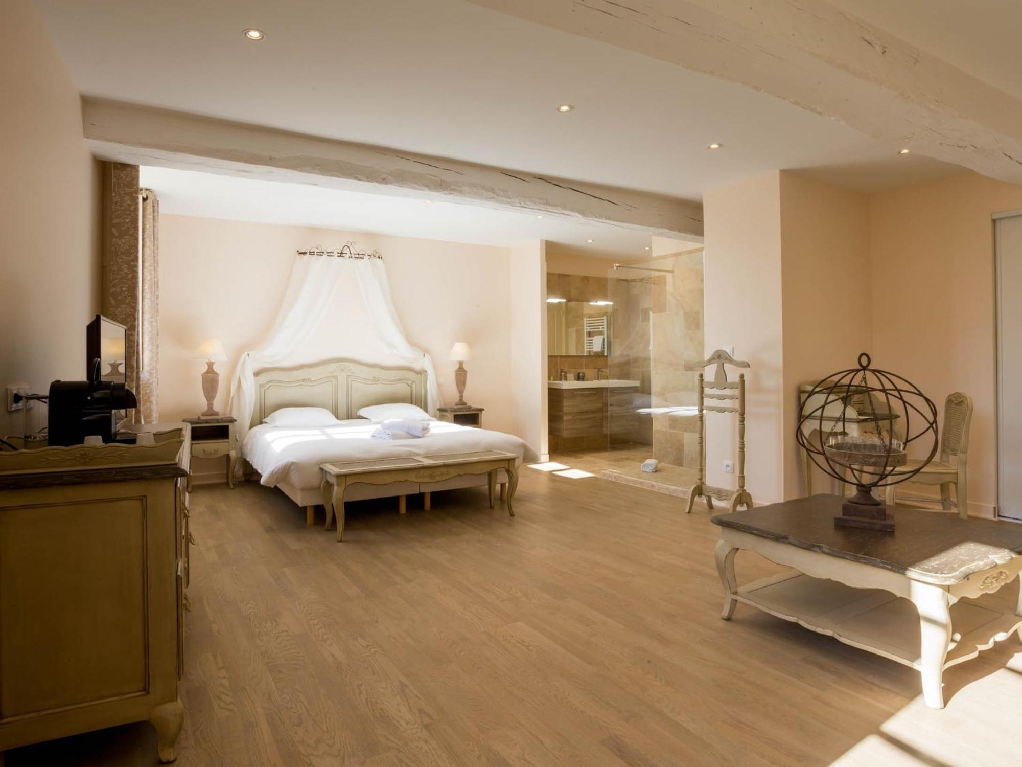 Le Cara - 4 Appartements Calmes Et Chics Au Coeur De Beaune Beaune  Rum bild