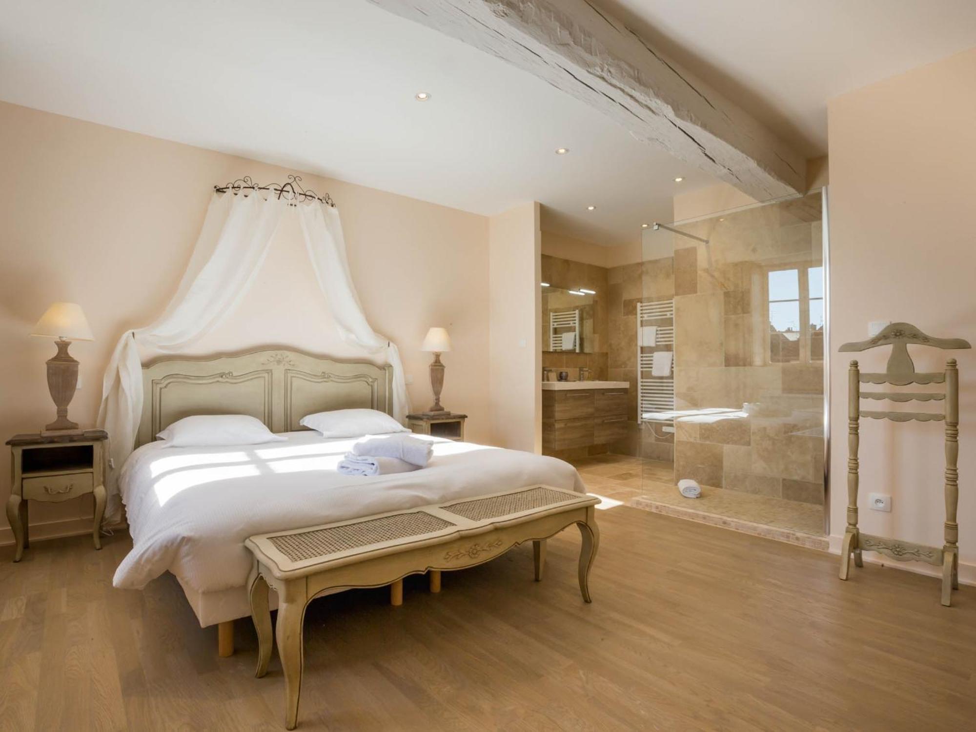 Le Cara - 4 Appartements Calmes Et Chics Au Coeur De Beaune Beaune  Rum bild