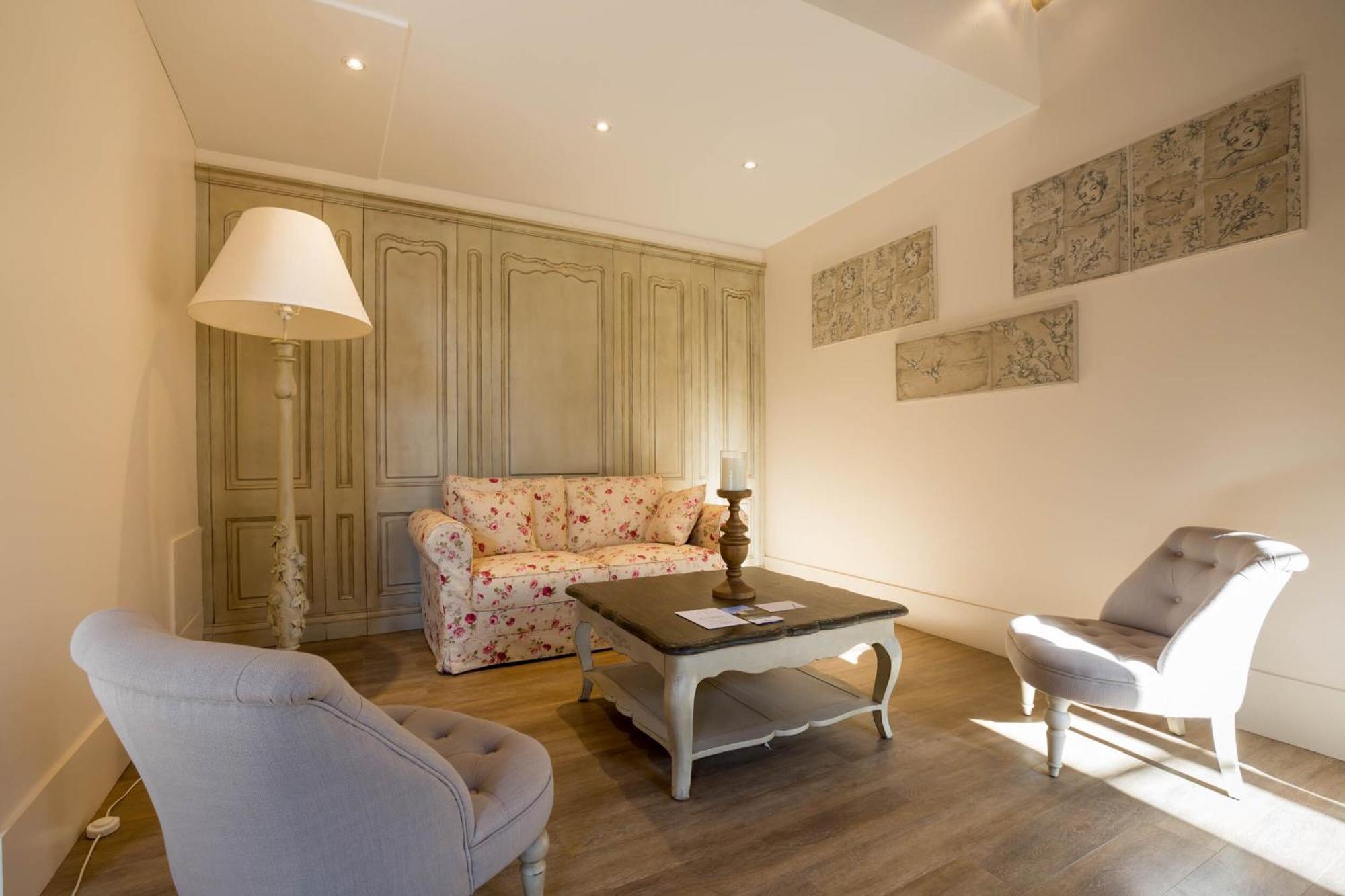 Le Cara - 4 Appartements Calmes Et Chics Au Coeur De Beaune Beaune  Rum bild