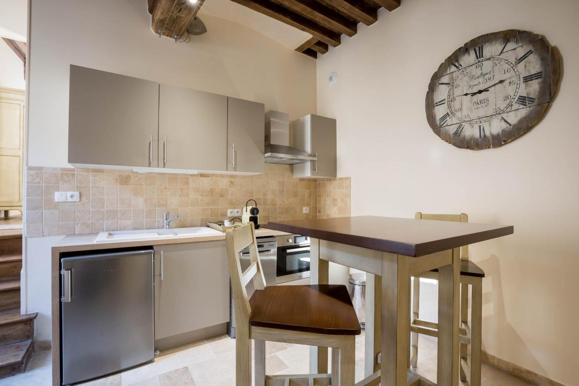 Le Cara - 4 Appartements Calmes Et Chics Au Coeur De Beaune Beaune  Rum bild
