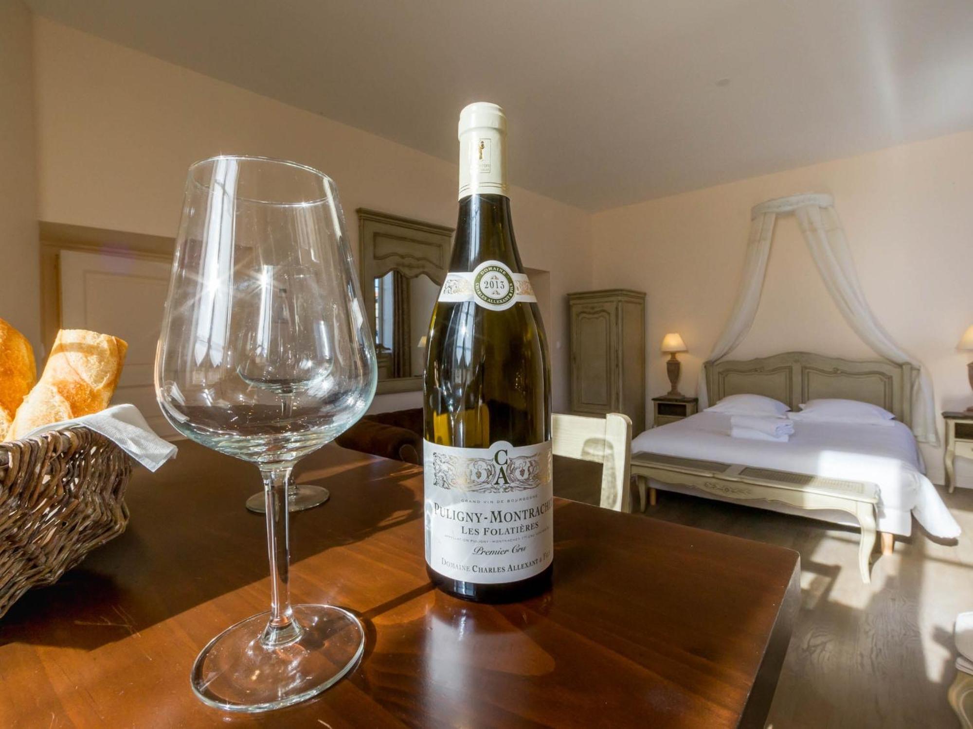 Le Cara - 4 Appartements Calmes Et Chics Au Coeur De Beaune Beaune  Rum bild
