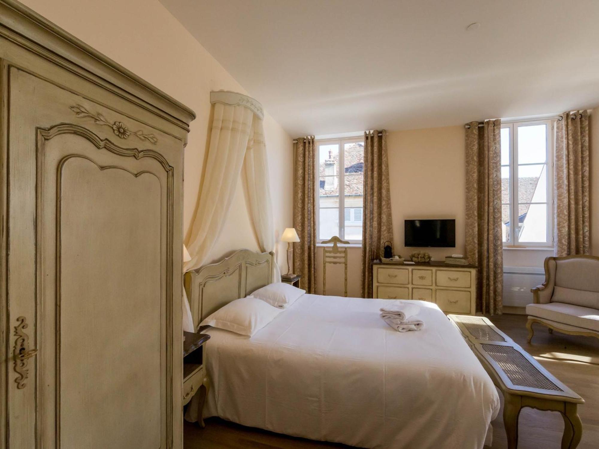 Le Cara - 4 Appartements Calmes Et Chics Au Coeur De Beaune Beaune  Rum bild
