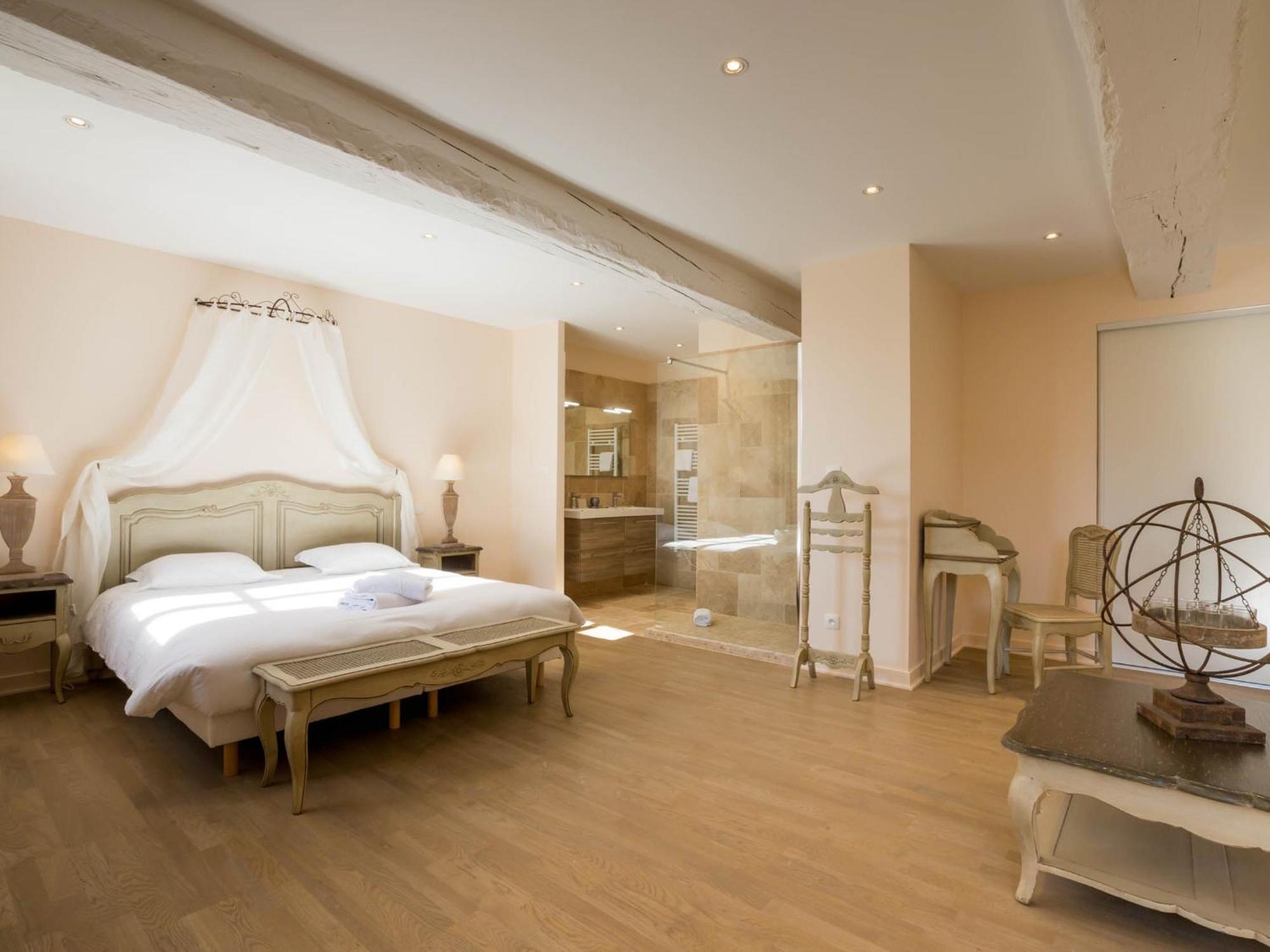 Le Cara - 4 Appartements Calmes Et Chics Au Coeur De Beaune Beaune  Rum bild