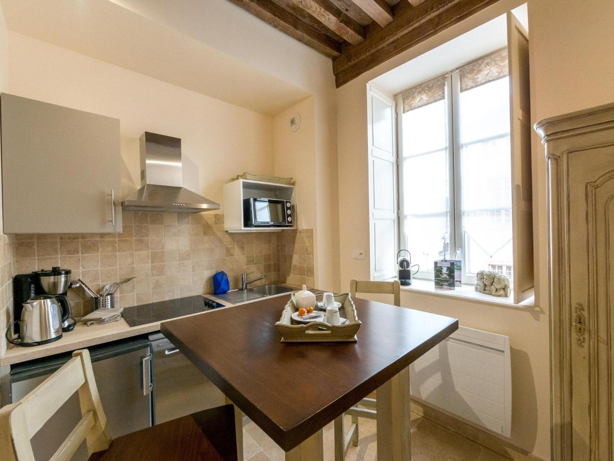 Le Cara - 4 Appartements Calmes Et Chics Au Coeur De Beaune Beaune  Rum bild