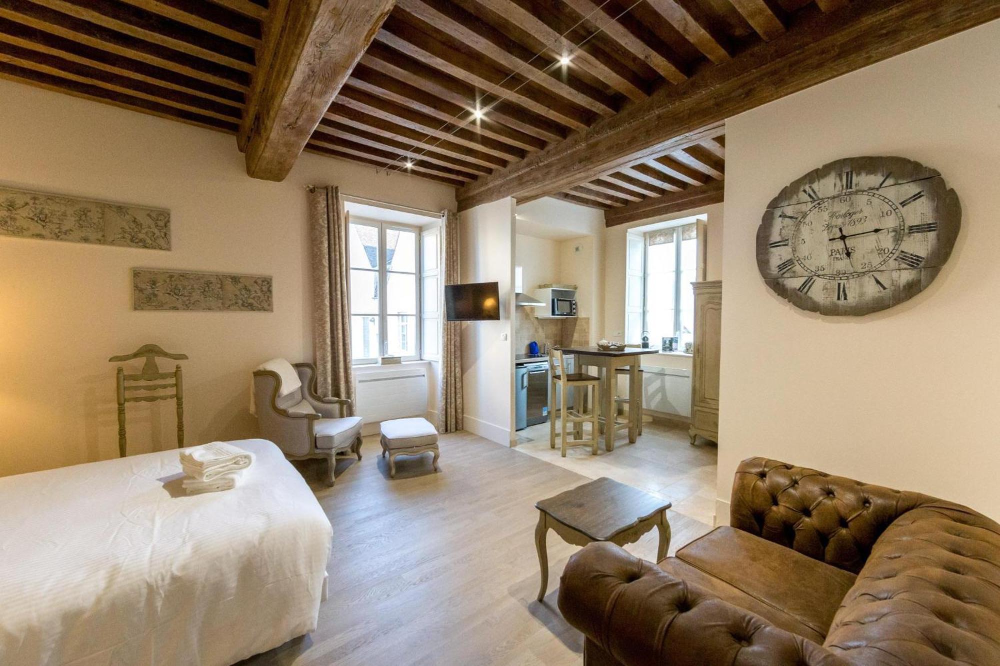 Le Cara - 4 Appartements Calmes Et Chics Au Coeur De Beaune Beaune  Rum bild