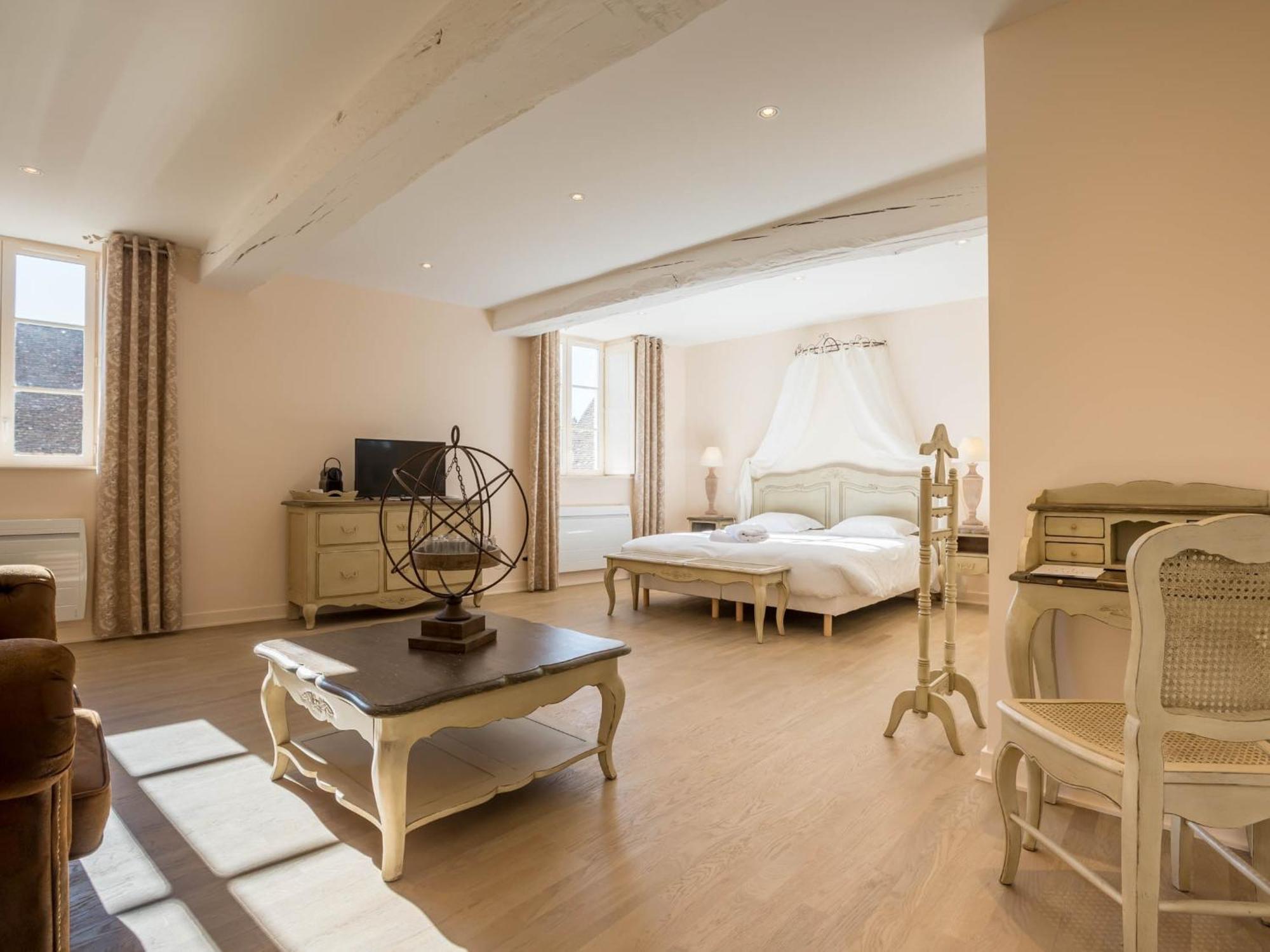 Le Cara - 4 Appartements Calmes Et Chics Au Coeur De Beaune Beaune  Rum bild
